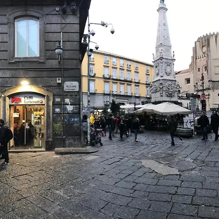 Ambra Noblesse Panzió Nápoly